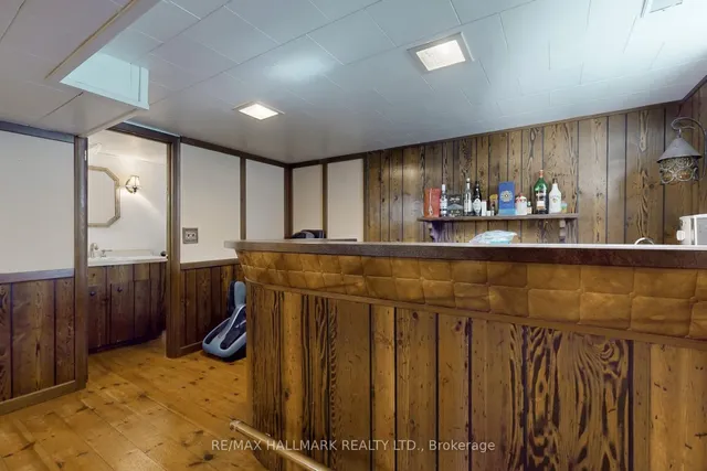 Additional image 26 of 290 Laird Dr