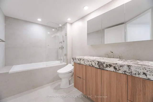 Additional image 11 of 900 Yonge St Unit 902