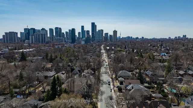 Additional image 16 of 809-811 Duplex Ave