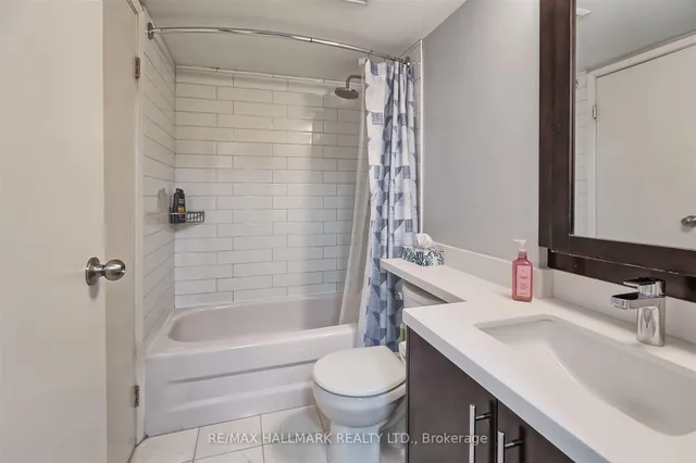 Additional image 21 of 650 Queens Quay Unit 509