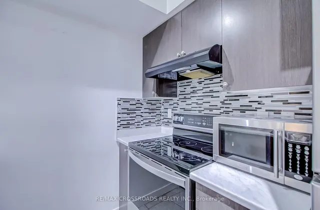 Additional image 13 of 1346 Danforth Rd Unit 214