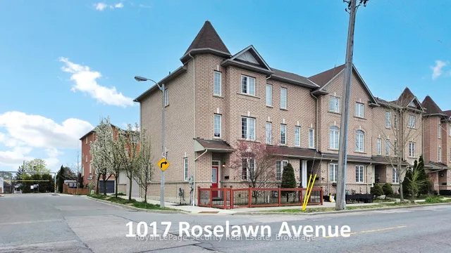 1017 Roselawn Ave