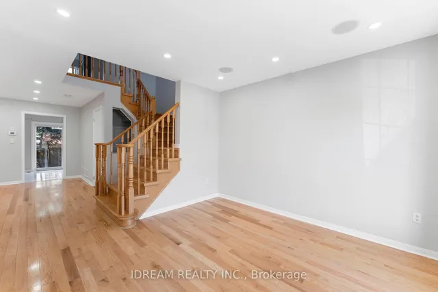 Additional image 9 of 82 Worthington Ave