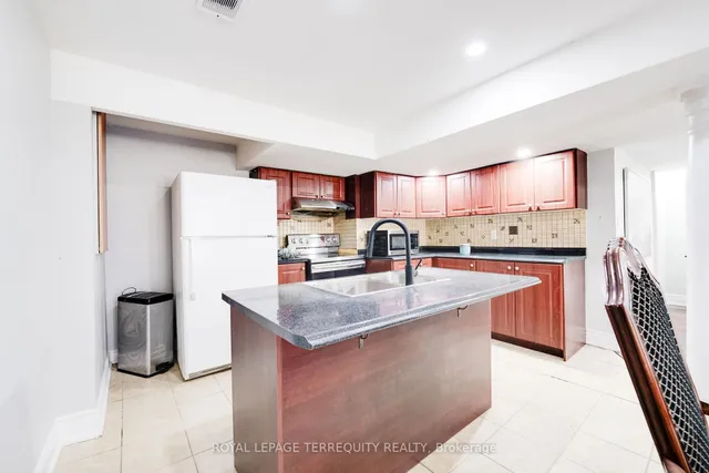Additional image 30 of 4242 Petersburg Cres