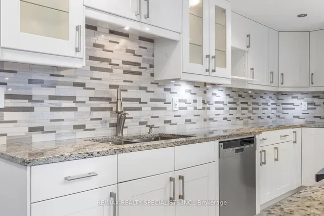 Additional image 25 of 820 Burnhamthorpe Rd Unit 803