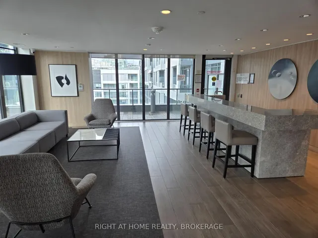 Additional image 23 of 576 Front St Unit 302E