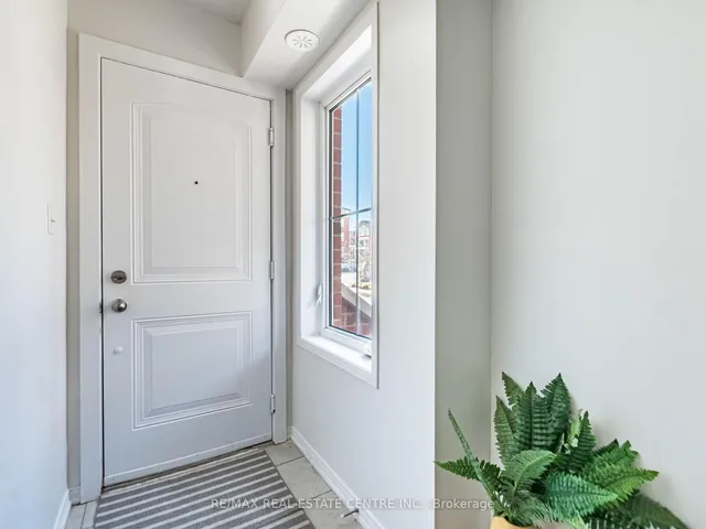 Additional image 13 of 2460 Post Rd Unit 3