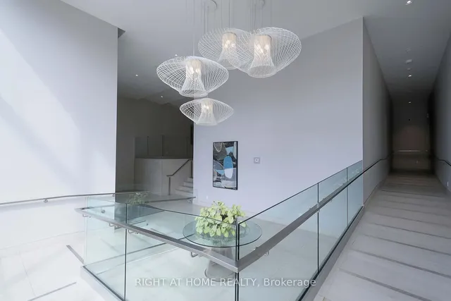 Additional image 6 of 4208 Dundas St Unit 523