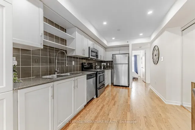 Additional image 7 of 817 Dundas St Unit 5