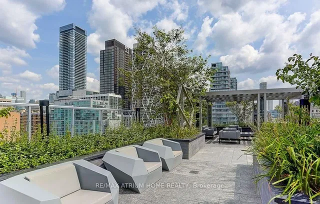 Additional image 8 of 50 Mccaul St Unit 816