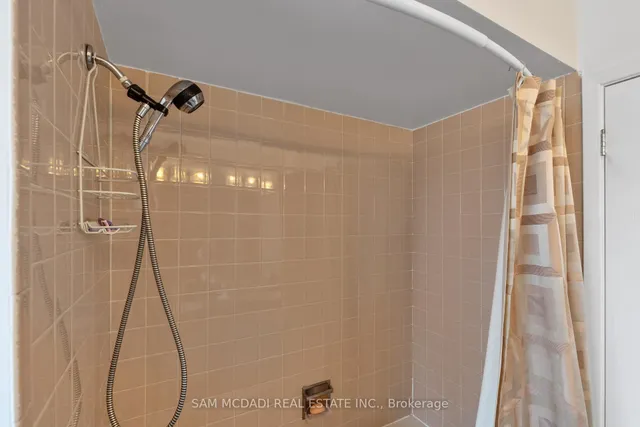 Additional image 21 of 44 Madrid Cres