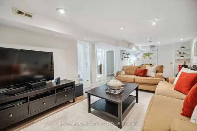 Additional image 26 of 41 Tyre Ave