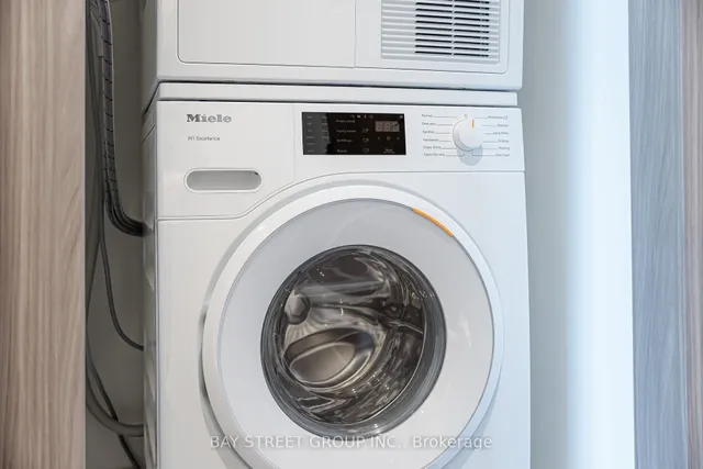 Additional image 8 of 27 McMahon Dr Unit 602