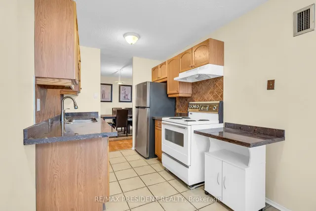 Additional image 16 of 21 Knightsbridge Rd Unit 1408