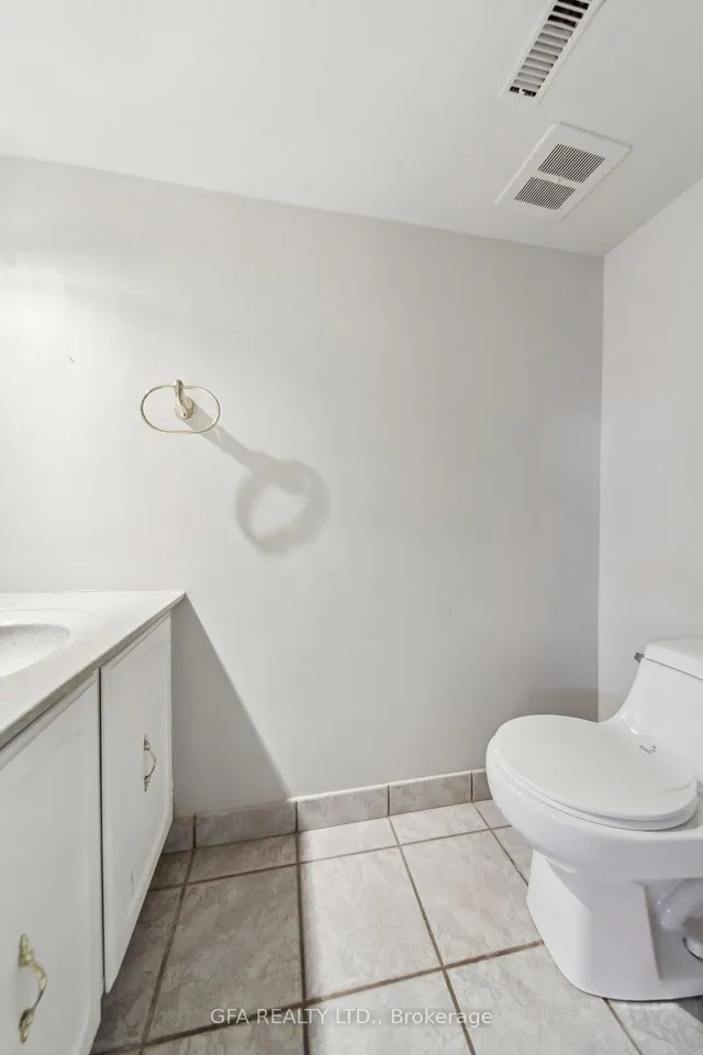 Additional image 42 of 2373 Cheverie St