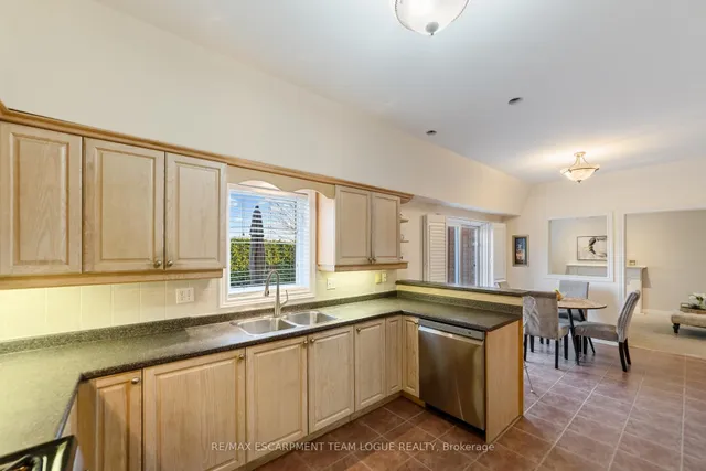 Additional image 9 of 2108 DALECROFT Cres