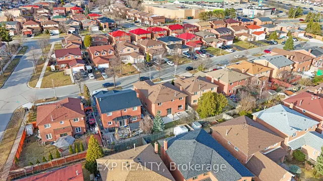 Additional image 31 of 48 La Rose Crt
