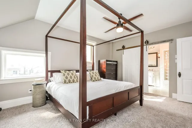 Additional image 30 of 19 Roland St