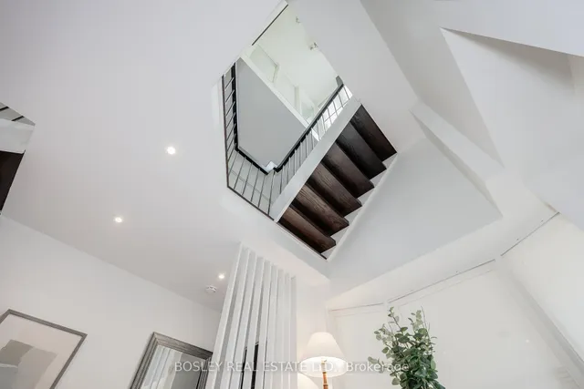 Additional image 6 of 95 Summerhill Ave Unit 10