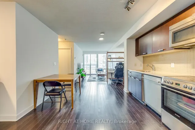 Additional image 7 of 295 Adelaide St Unit 1306