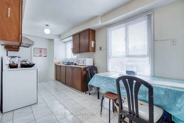 Additional image 5 of 1131 Sandhurst Circ Unit 63