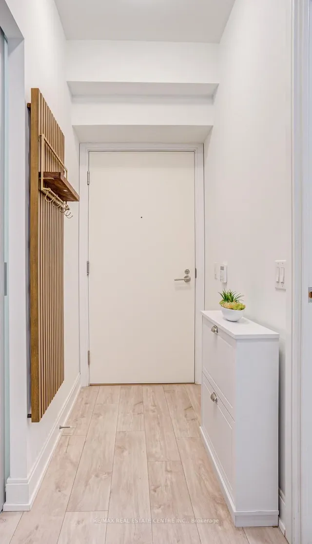 Additional image 3 of 70 Annie Craig Dr Unit 703