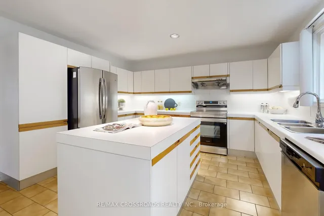 Additional image 11 of 8 Orchid Crt