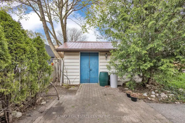 Additional image 39 of 88 Baird Ave