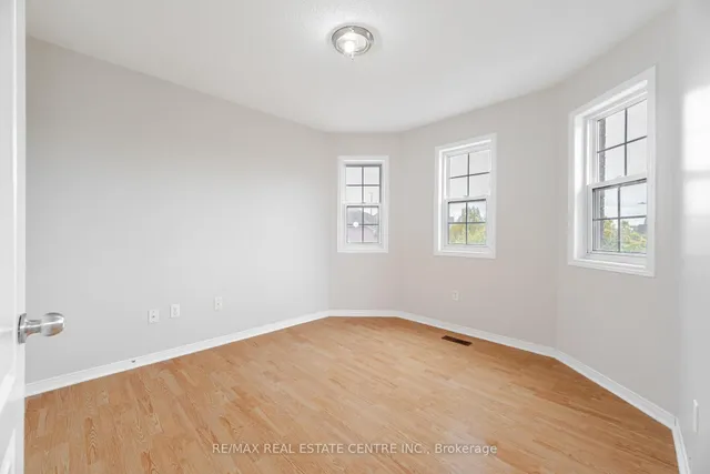 Additional image 33 of 16 Mistycreek Cres