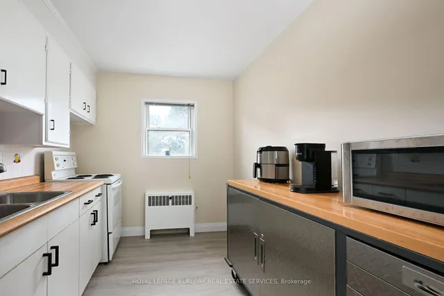 Additional image 15 of 2418 New St Unit 11