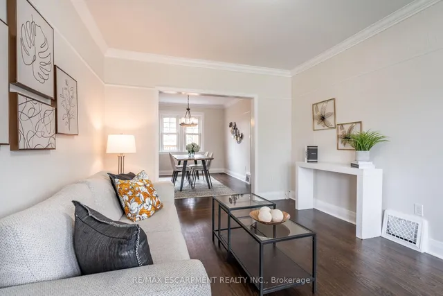 Additional image 12 of 11 Huxley Ave