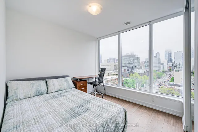 Additional image 20 of 203 College St Unit 1007