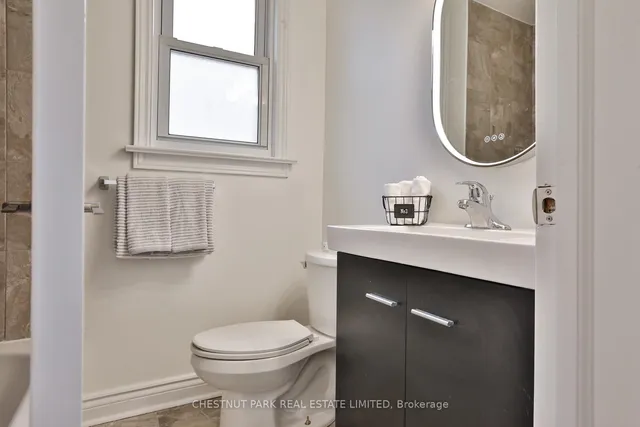 Additional image 20 of 65 Kane Ave