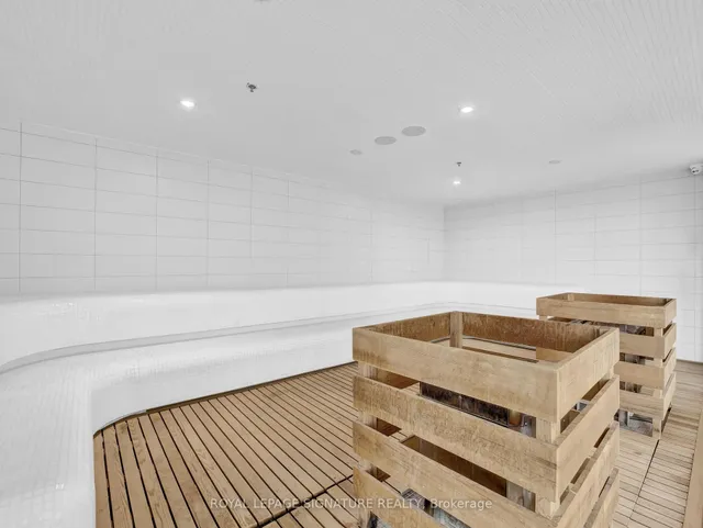 Additional image 25 of 2081 Fairview St Unit 610