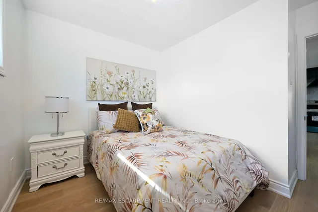 Additional image 25 of 812 Tenth Ave