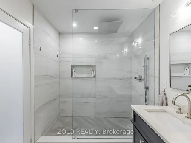 Additional image 18 of 1842 Queen St Unit 304