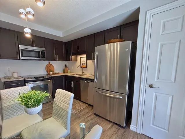 Additional image 10 of 255 Maitland St Unit 5F