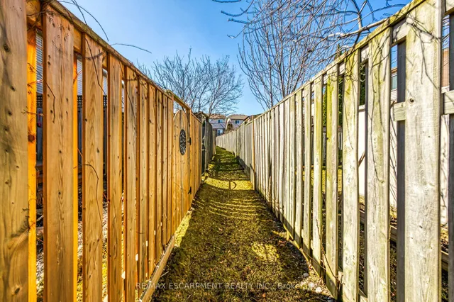 Additional image 43 of 174 Highbury Dr Unit 13