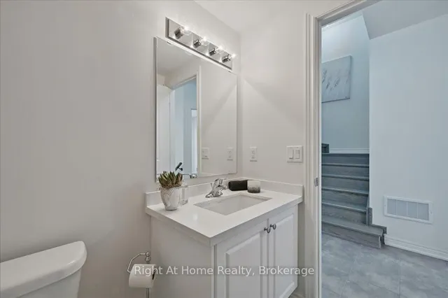 Additional image 12 of 465 Dundas St