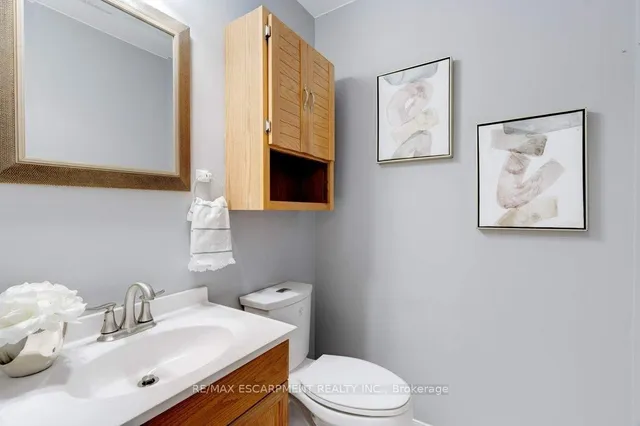 Additional image 20 of 137 Claudette Gate