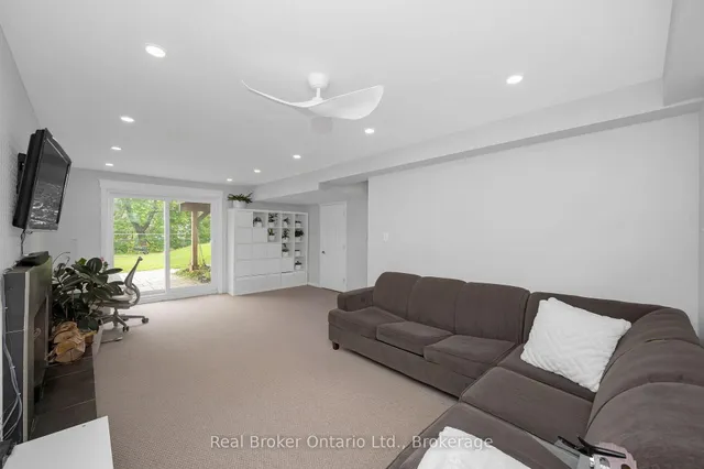 Additional image 31 of 615 Sheraton Rd