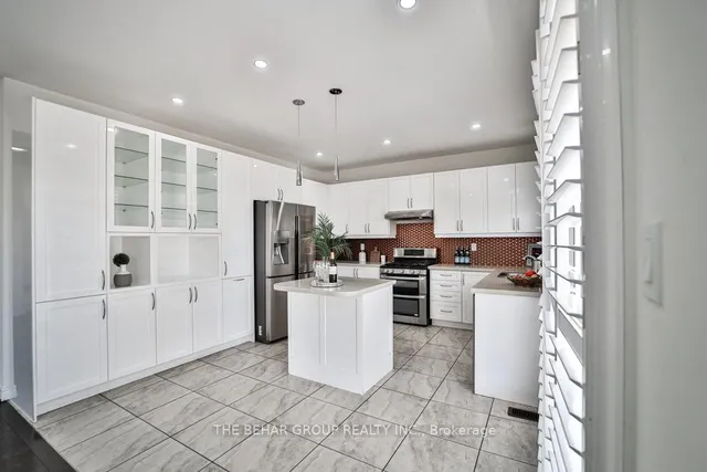 Additional image 13 of 37 Young Dr