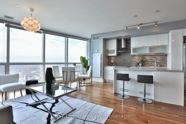 Additional image 11 of 388 Yonge St Unit 7514