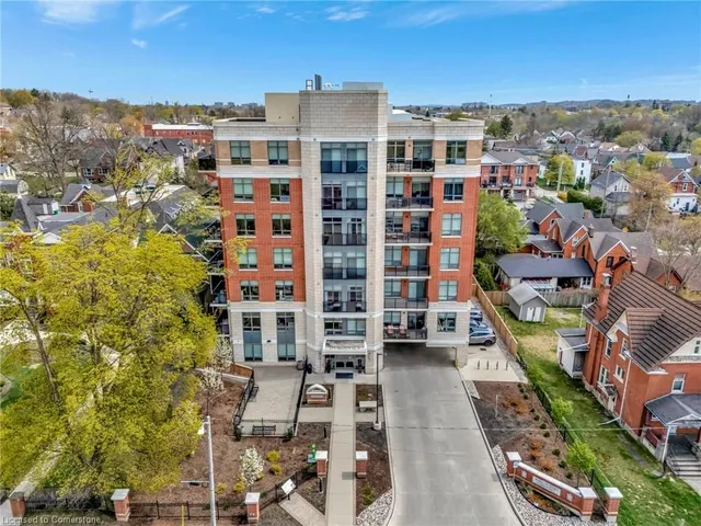 399 Queen St Unit 217