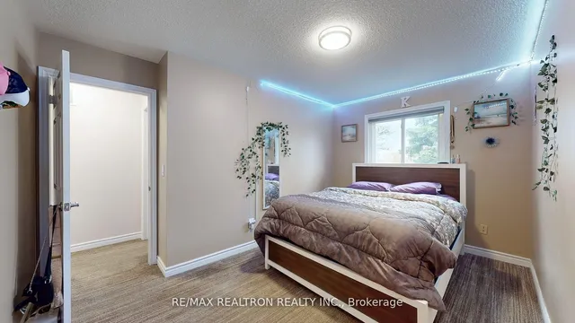 Additional image 29 of 68 Heathcliffe Sq