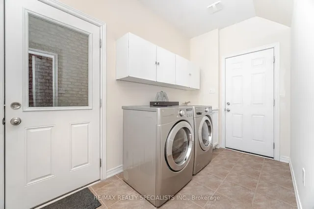 Additional image 17 of 383 Queen Mary Dr