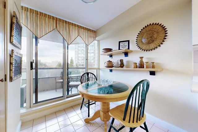 Additional image 15 of 24 Hanover Rd Unit 404