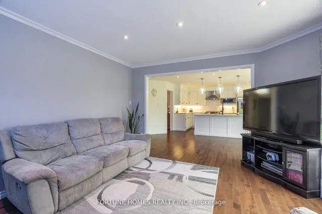 Additional image 17 of 14 Shadywood Rd