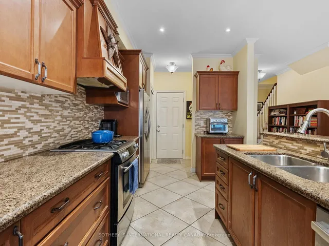 Additional image 19 of 93 Forest Valley Cres