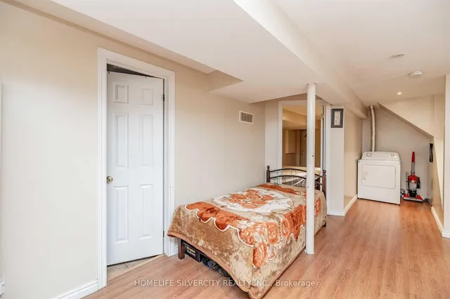 Additional image 34 of 39 Summerdale Cres